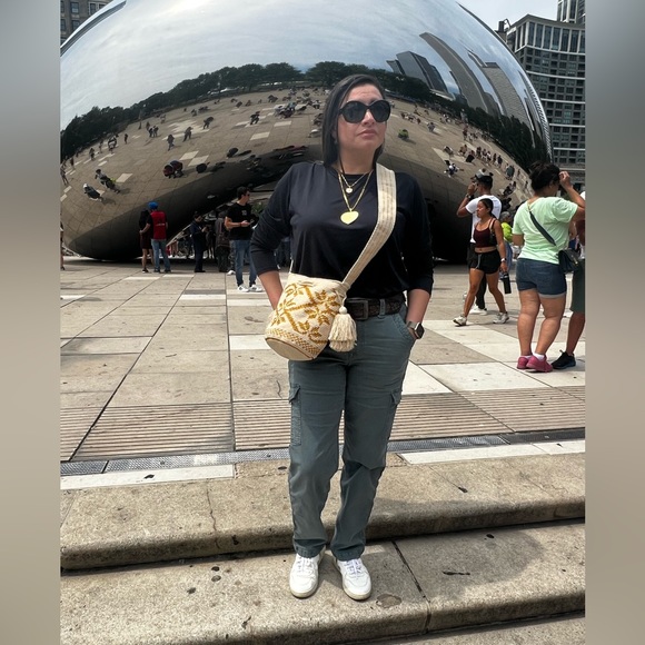 Authentic Wayuu Mochila Bag, Beige/Gold Flower Design - Picture 8 of 16